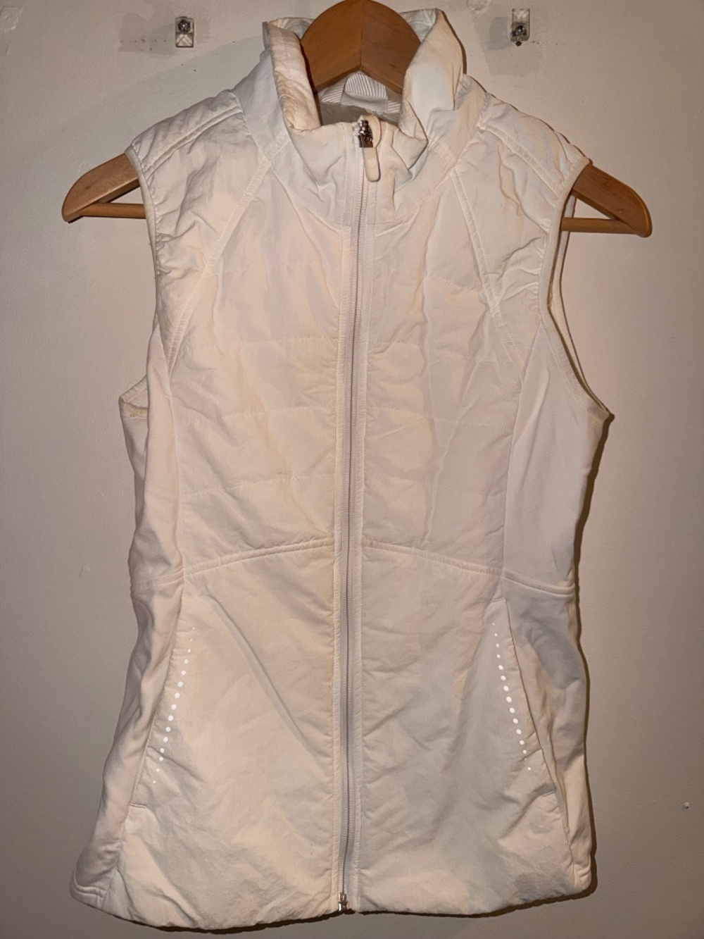 Lululemon Another Mile Running Vest White Insulated Fleece Lined Reflective 4